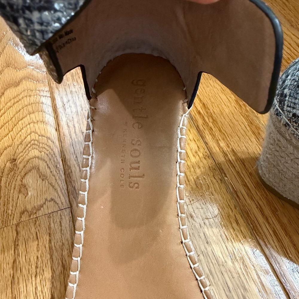 Snakeskin Wedge Sandals - Picture 4 of 7
